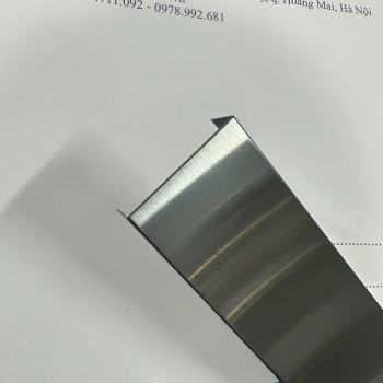 Nẹp U Inox Màu Đen Xước NUK2